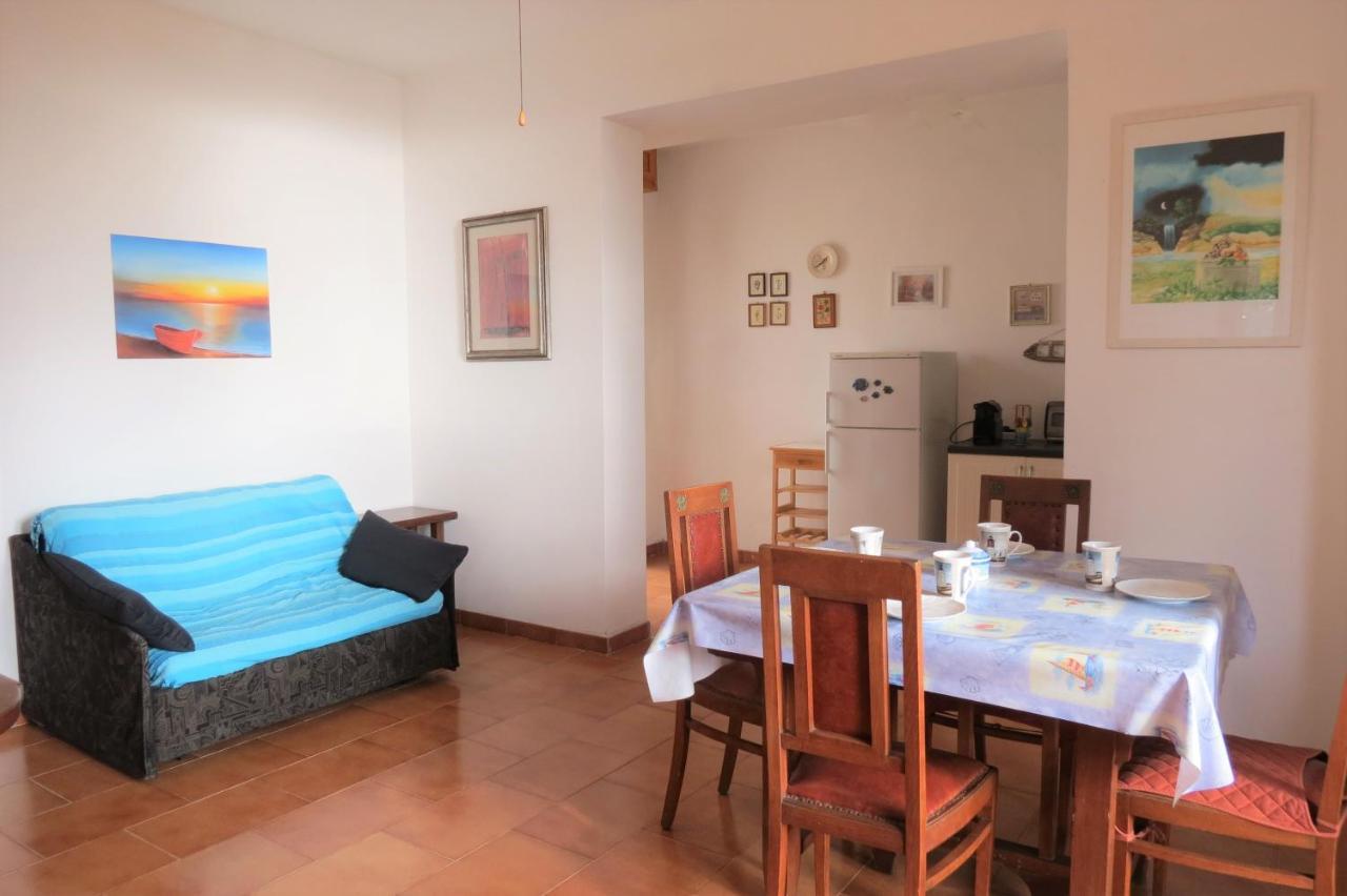 Bellavista Beachfront Apartments Quercianella Εξωτερικό φωτογραφία