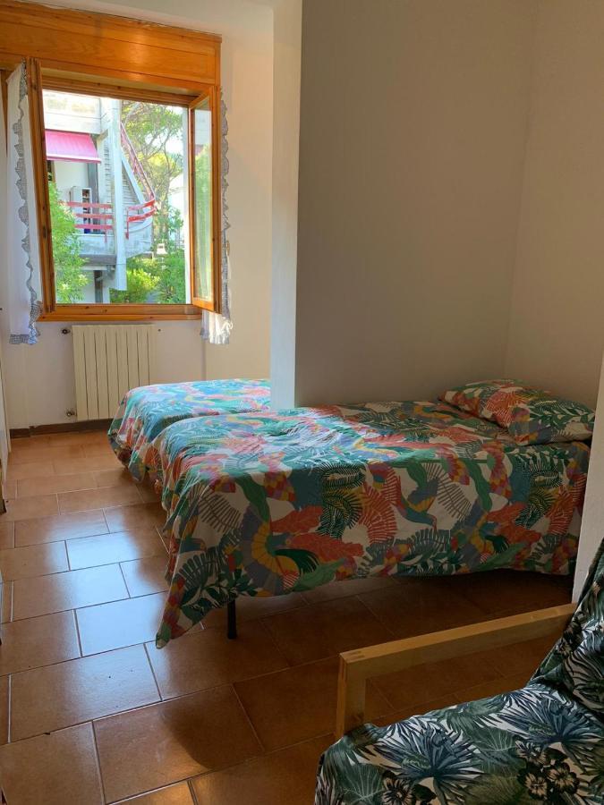 Bellavista Beachfront Apartments Quercianella Εξωτερικό φωτογραφία