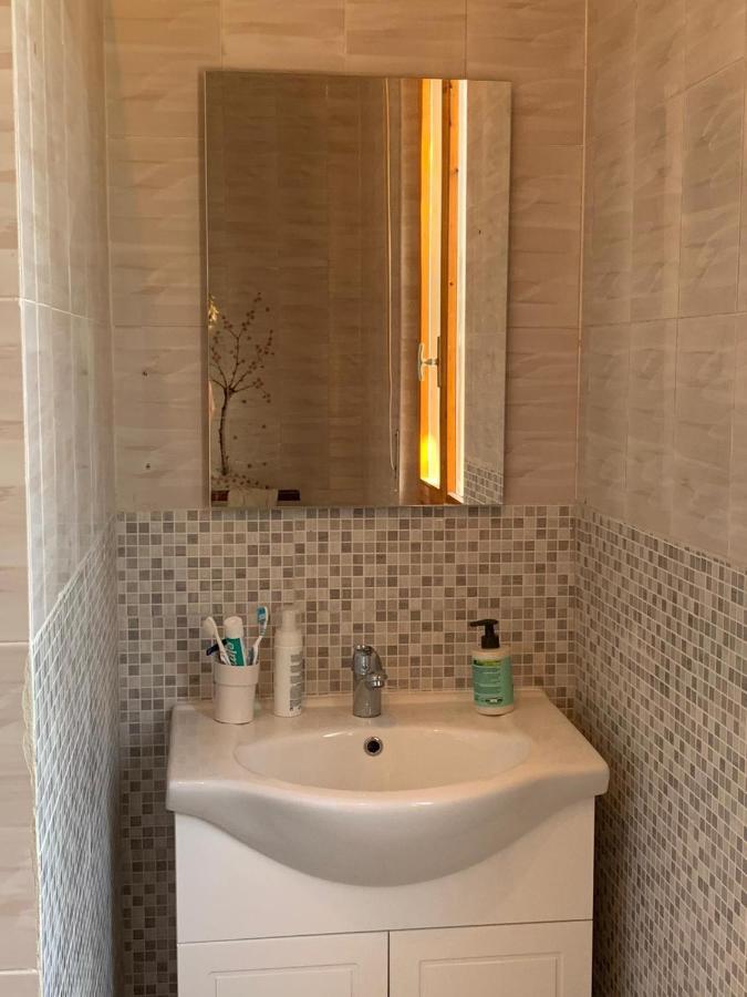 Bellavista Beachfront Apartments Quercianella Εξωτερικό φωτογραφία