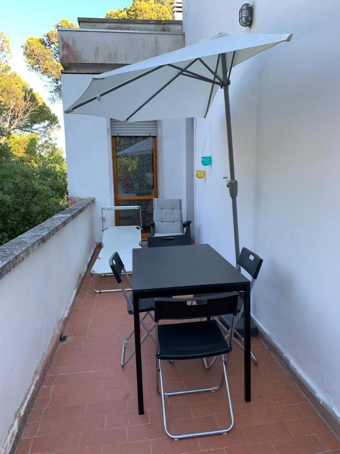 Bellavista Beachfront Apartments Quercianella Εξωτερικό φωτογραφία